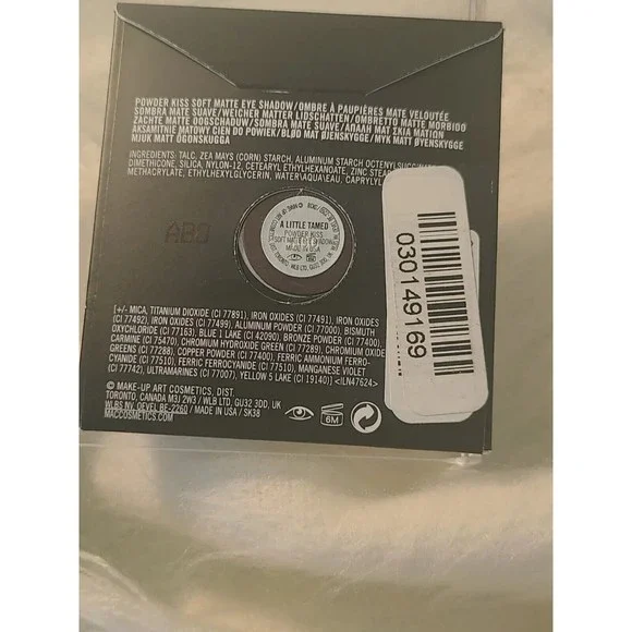 MAC A LITTLE TAMED POWDER KISS SOFT MATTE EYE SHADOW PRO PALETTE PAN REFILL NEW - Picture 2 of 2